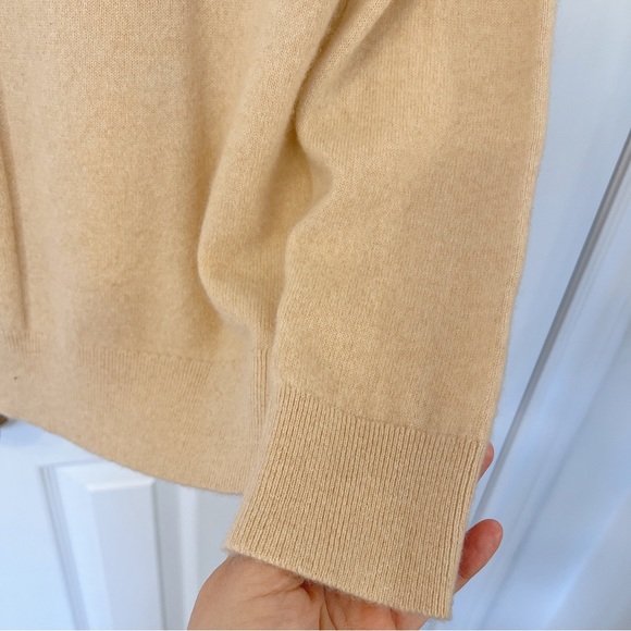 Aritzia babaton cashmere sweater - Picture 4 of 8
